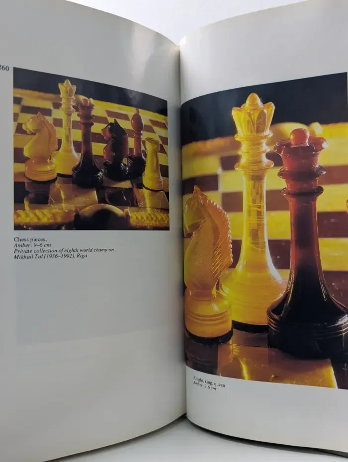 The Art of Chess Pieces. Искусство игры в шахматы