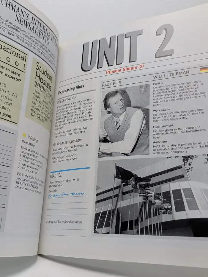 Headway. Student's Book Intermediate
